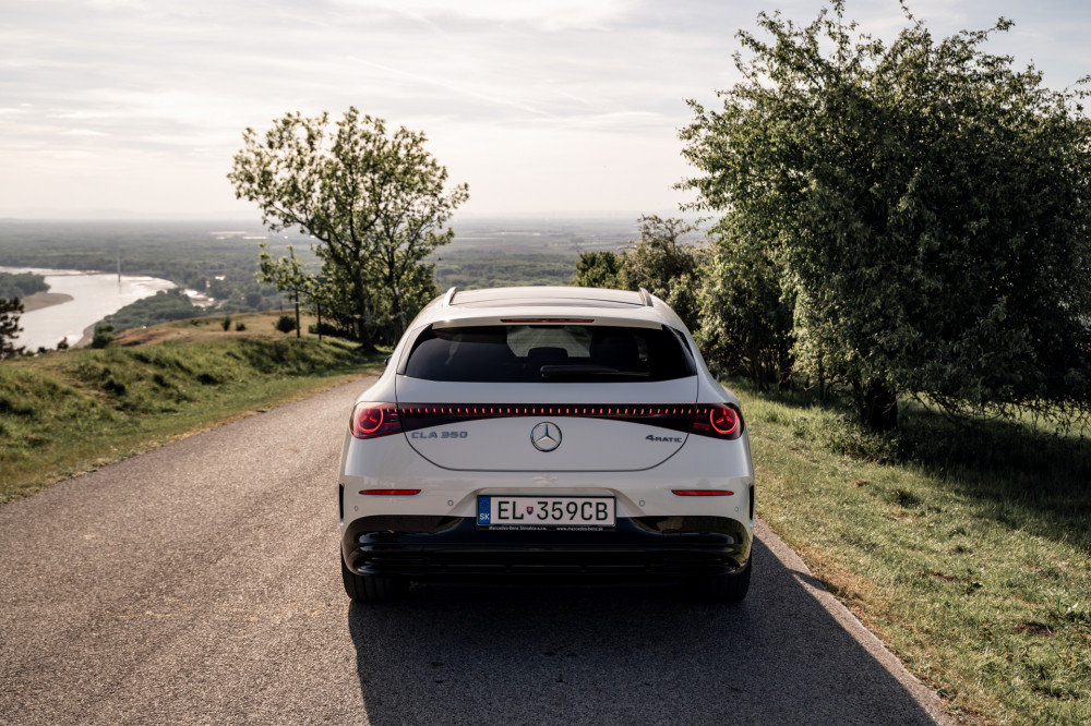 Mercedes-Benz CLA 350 4Matic Shooting Brake